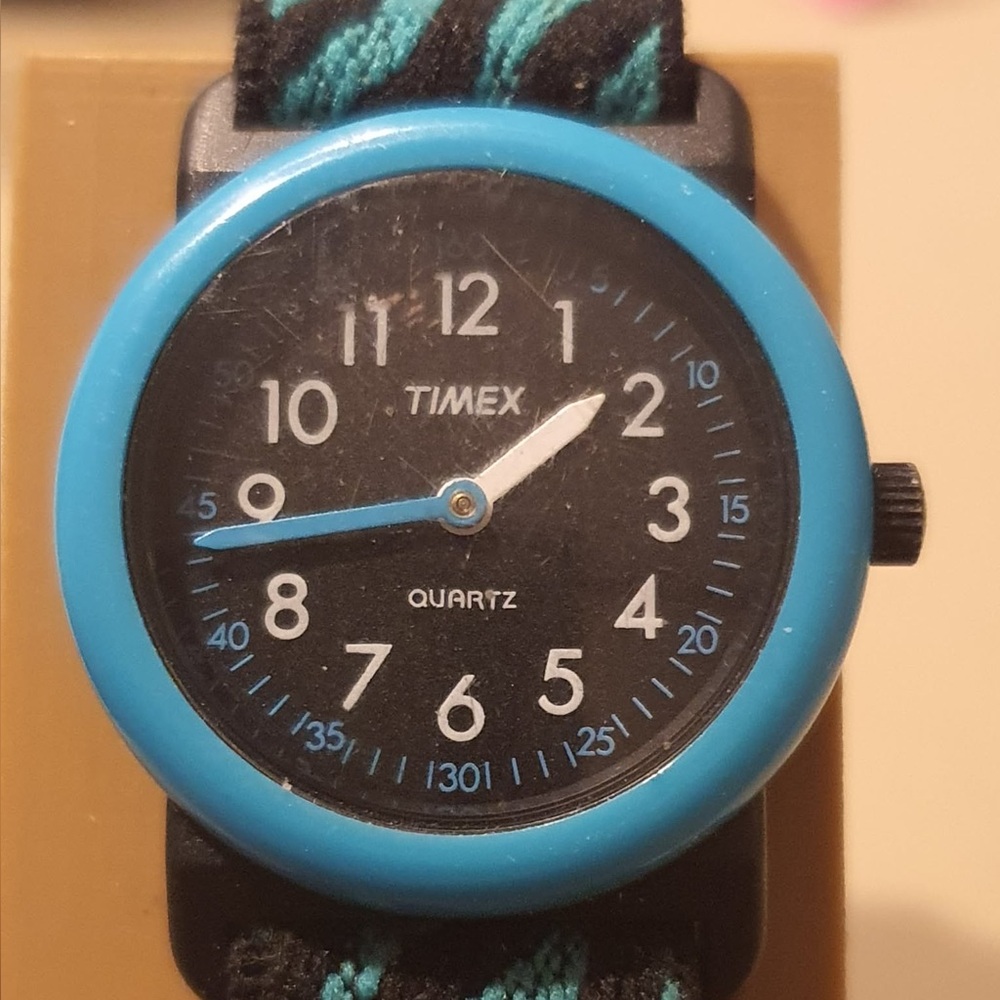 🦋10/$20🦋 Timex Quartz Blue/Black Nylon Girl's Watch